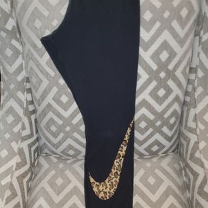 Nike leopard swoosh leggings